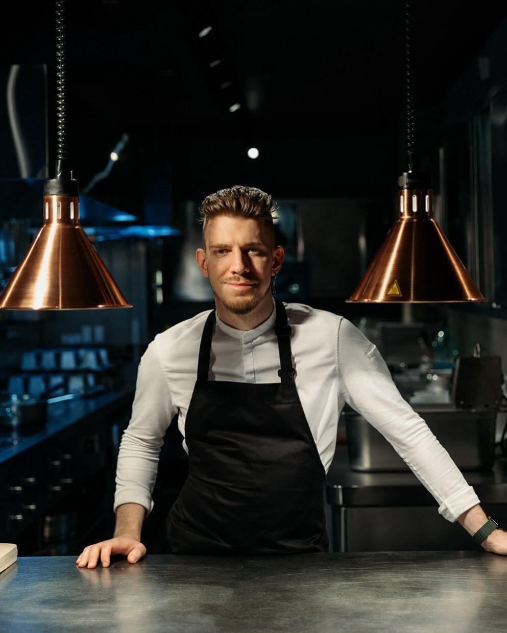 Суперфиналист "МастерШеф. Профессионалы" Шайдецкий оказался предателем: зарабатывает рубли в Москве, пока Украина страдает от войны