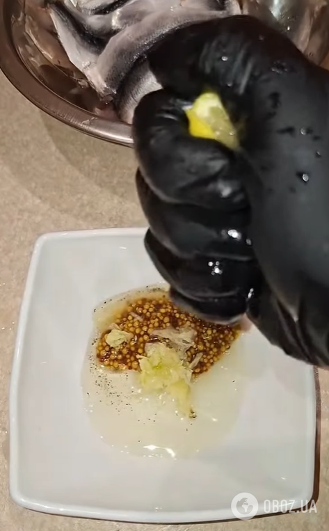 Запечена салака в маринаді: як приготувати в домашніх умовах