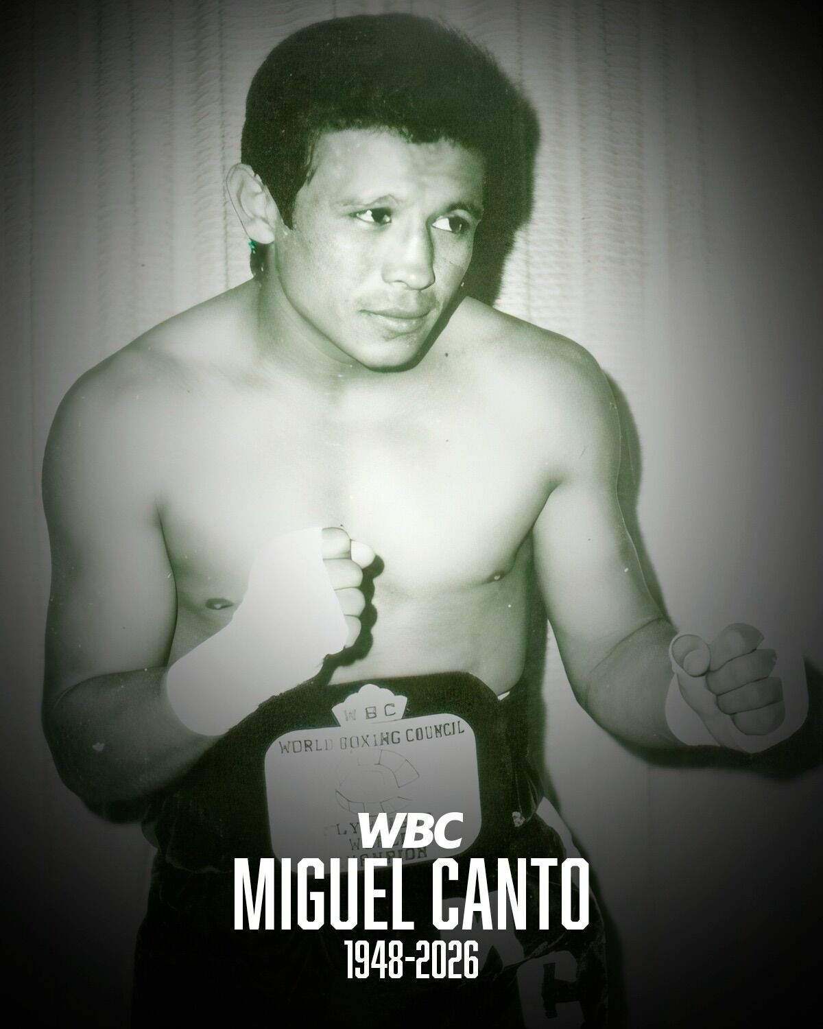 Помер легендарний чемпіон світу з боксу, який 14 разів захищав свій титул