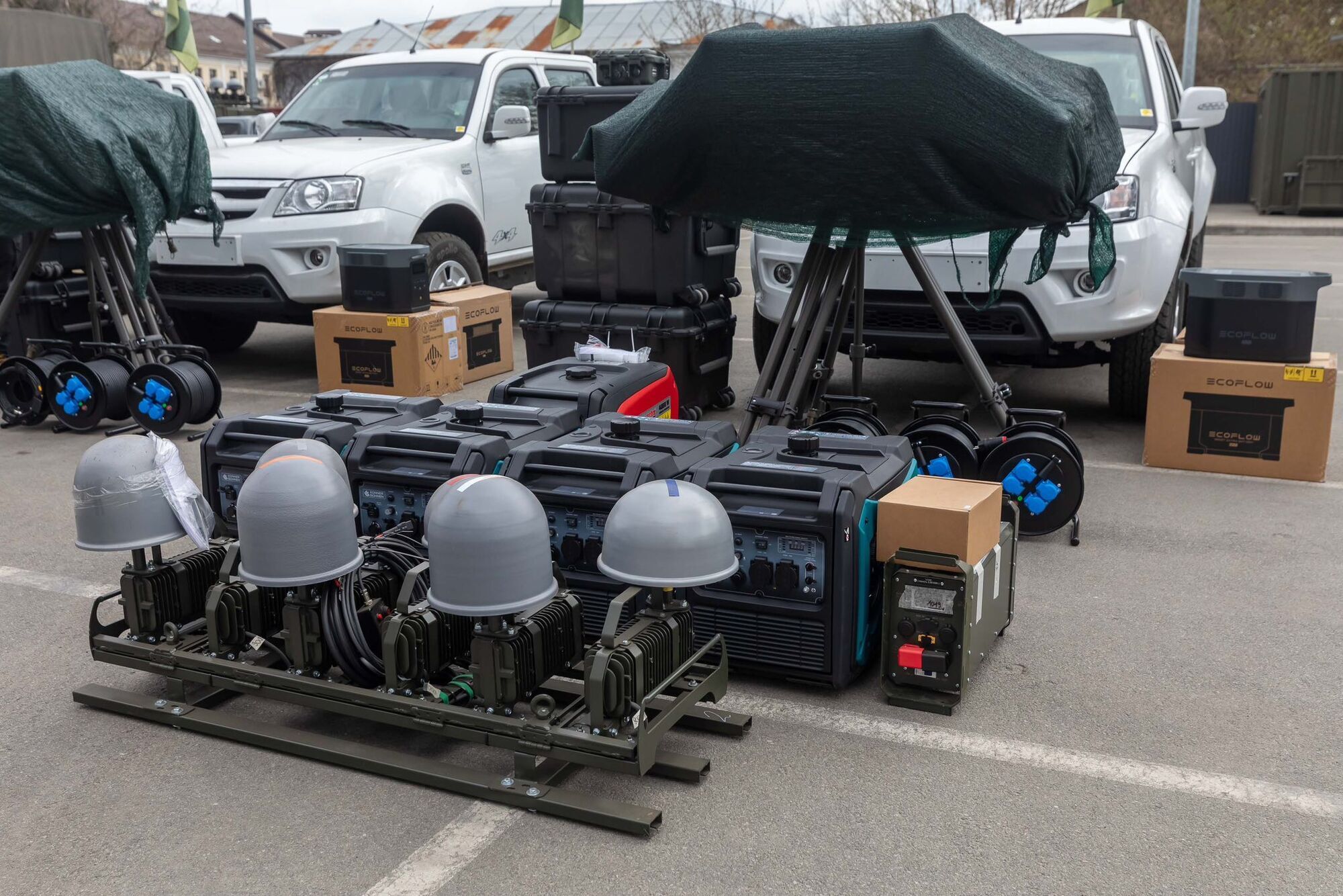 Захищатимуть українське небо: Порошенко передав військовим ще три комплекси "Ай-Петрі"