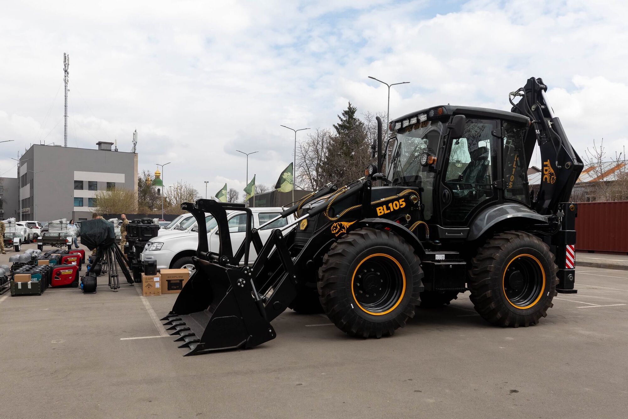 Захищатимуть українське небо: Порошенко передав військовим ще три комплекси "Ай-Петрі"