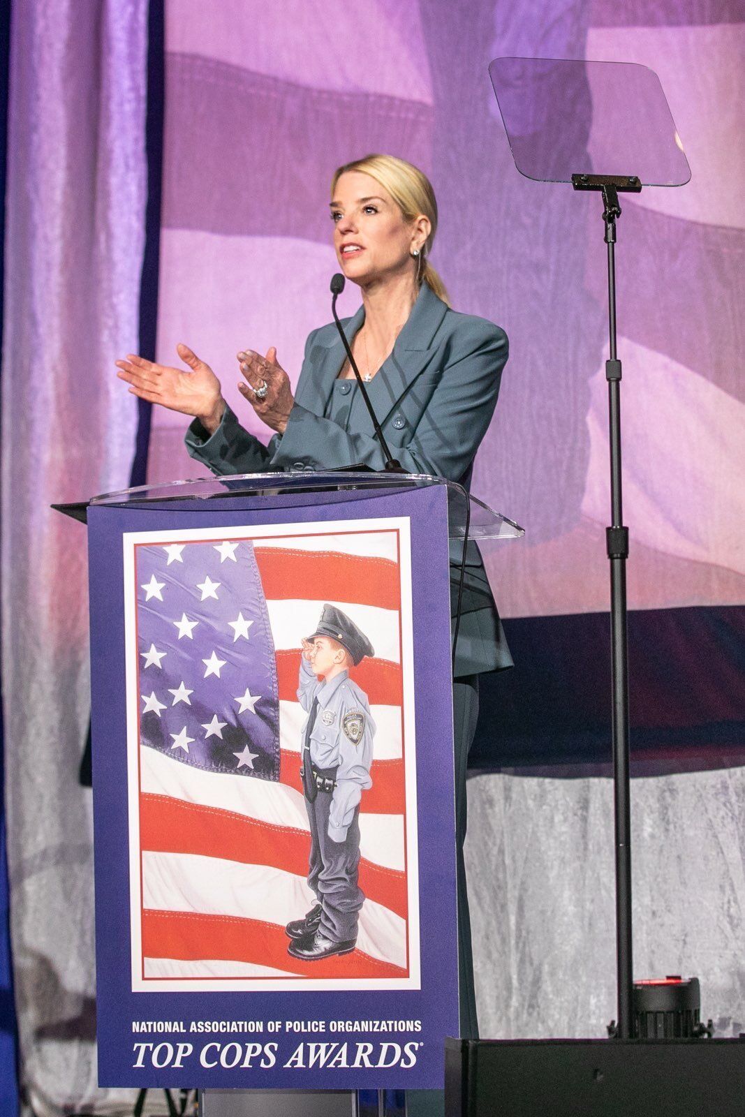 Трамп відправив у відставку генпрокурорку США: що відбувається