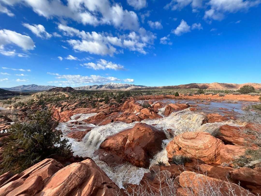 Водопад в США появлялся всего 4 раза за последние 15 лет: в чем его секрет