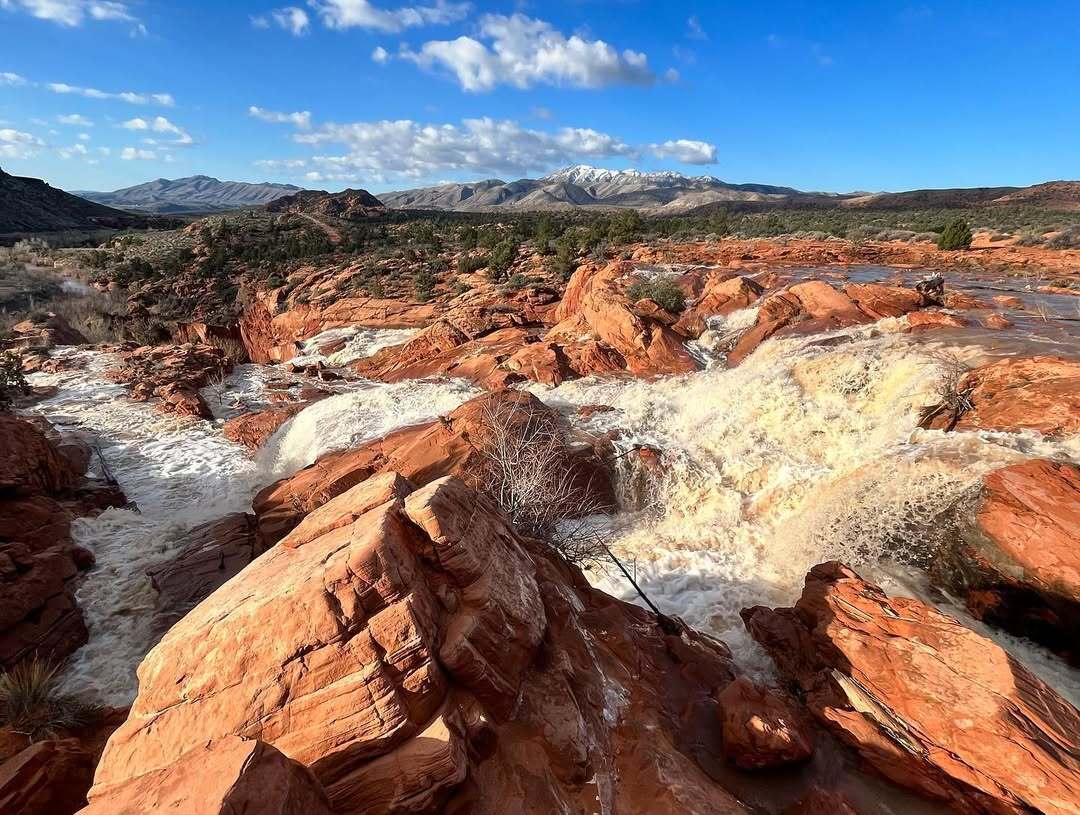 Водопад в США появлялся всего 4 раза за последние 15 лет: в чем его секрет