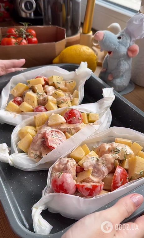 Човники з картоплею та куркою для ситного обіду: рецепт в духовці