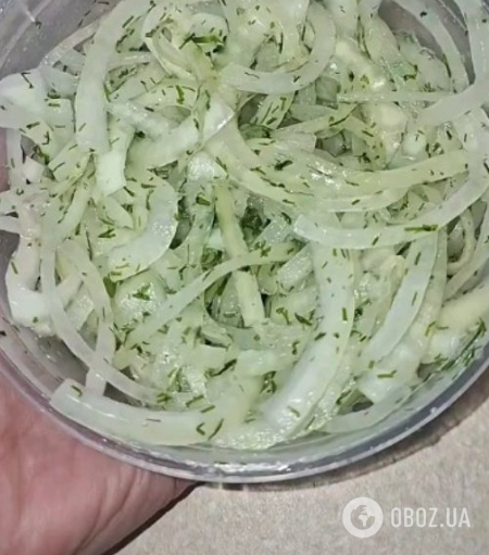 Как вкусно замариновать лук к шашлыку: идея для весеннего пикника