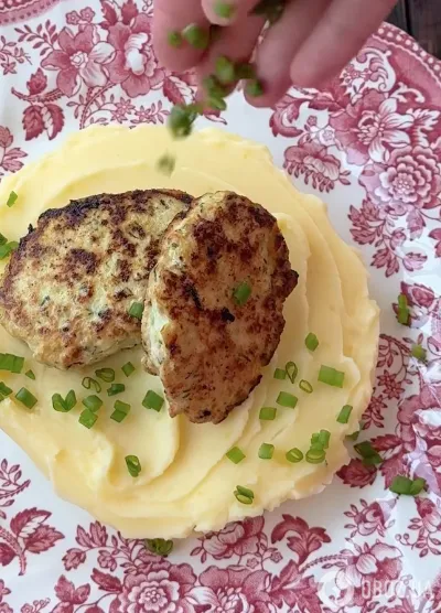 Что добавить в фарш для котлет для сочности: нужен всего один овощ