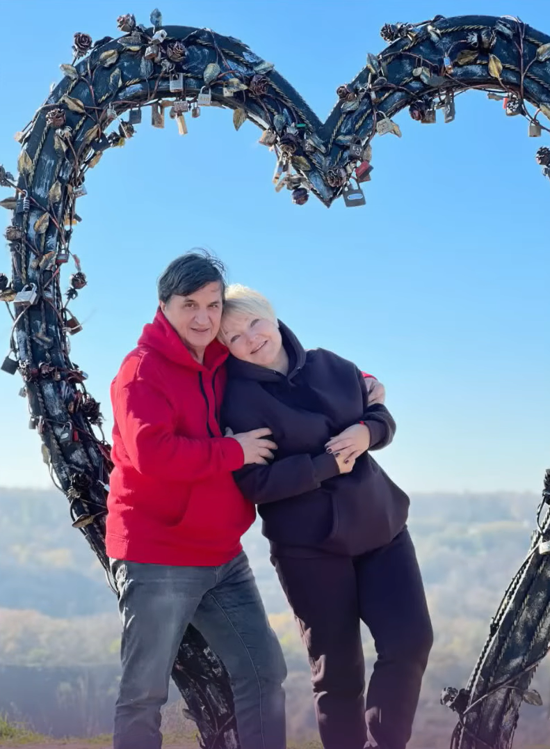 "Його дружина мене не пробачила". Народна артистка розповіла про таємний роман із одруженим чоловіком і як розірвала сімейне "прокляття"