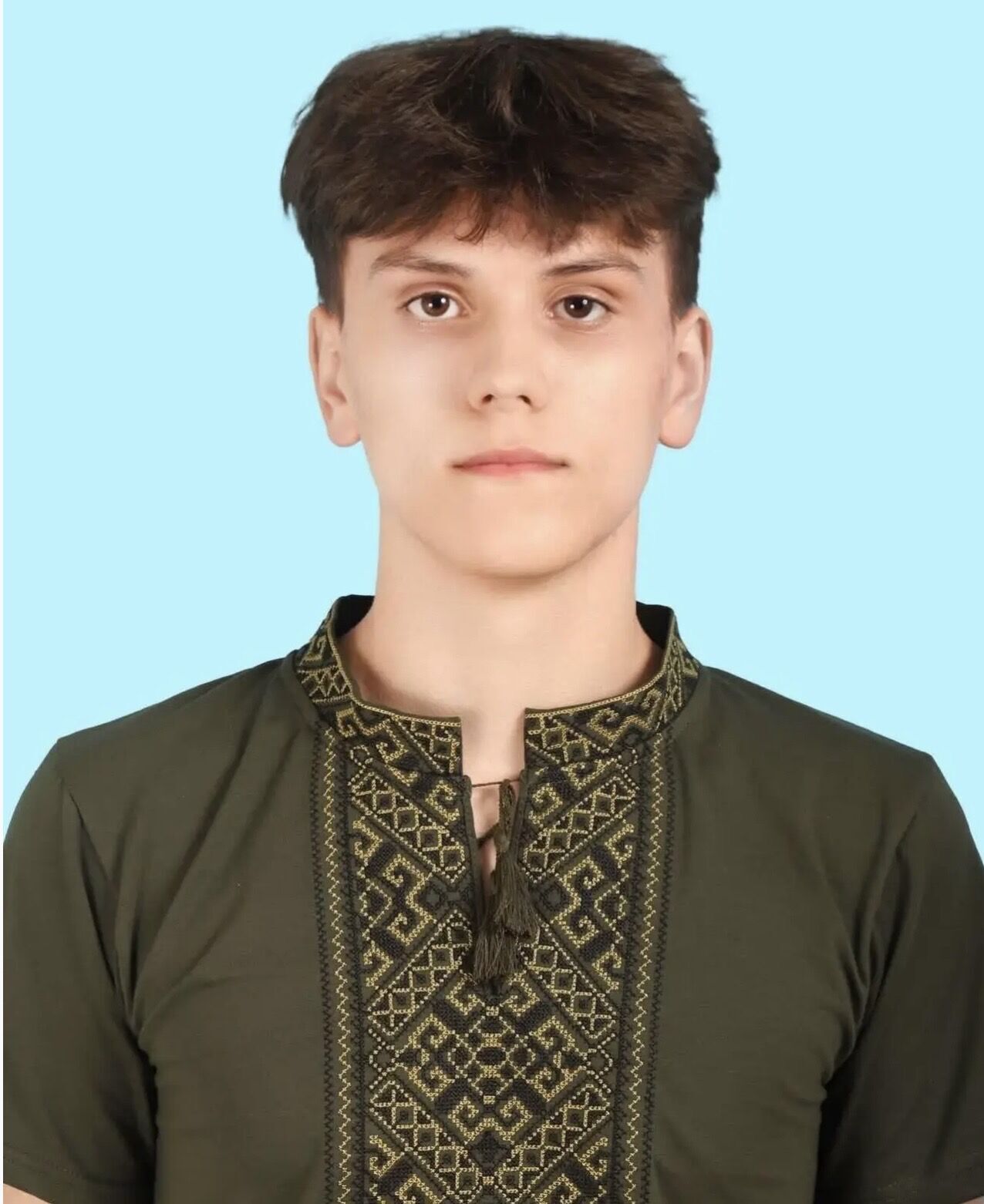 "Мечтал стать военным": появились подробности о 16-летнем парне, которого РФ убила ударом по Чернигову. Фото