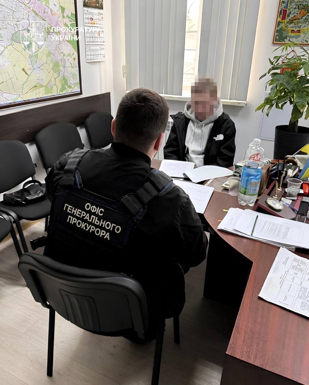 Правоохоронці повідомили про підозру шістьом фігурантам