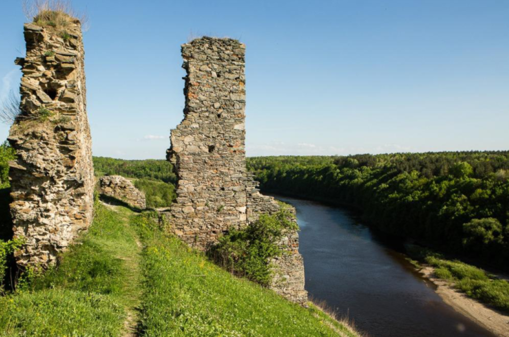 Не лише Тараканівський форт: топ-3 локацій на Рівненщині, які варто відвідати до літа