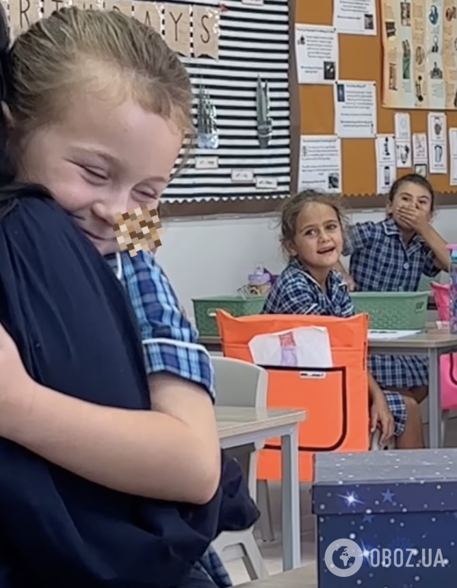 Вчителька з Південної Африки показала свою улюблену ученицю й розчулила весь клас: хто був на фото