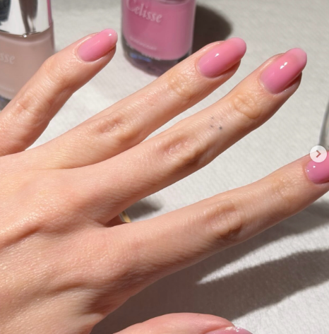 Ідеальний мінімалізм: який манікюр у тренді весною-2026