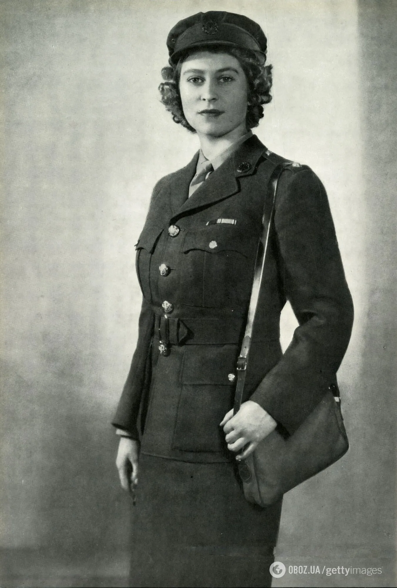 100 лет назад родилась королева Елизавета II: как она выглядела до того, как взошла на престол. Редкие фото