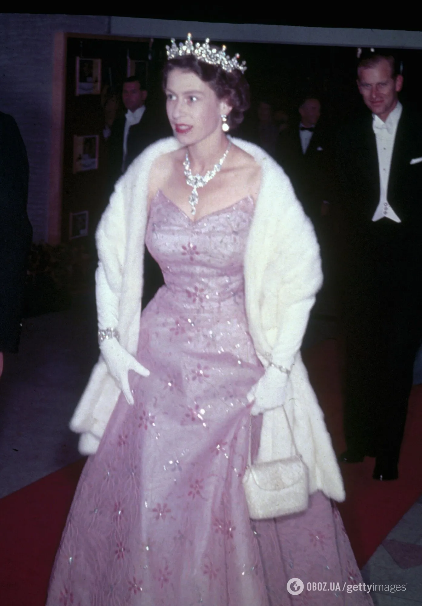 100 лет назад родилась королева Елизавета II: как она выглядела до того, как взошла на престол. Редкие фото