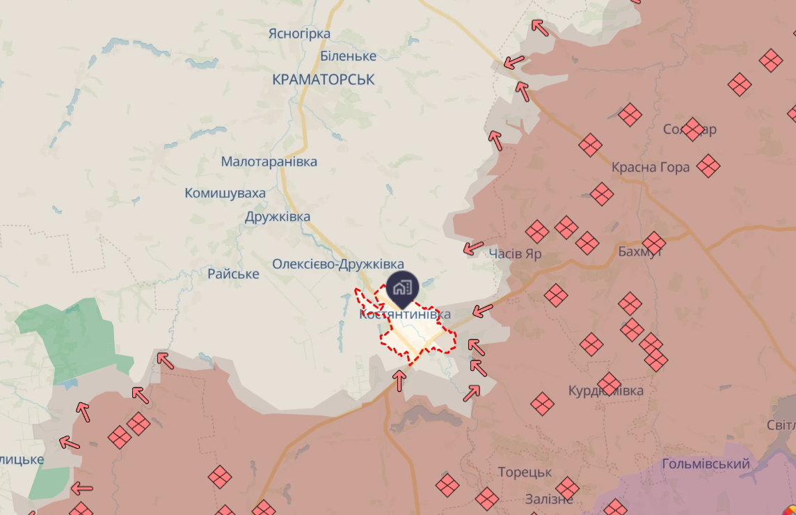 Над руїнами здіймається дим: моторошні кадри з Костянтинівки, яка стала "містом-привидом" через удари РФ. Відео