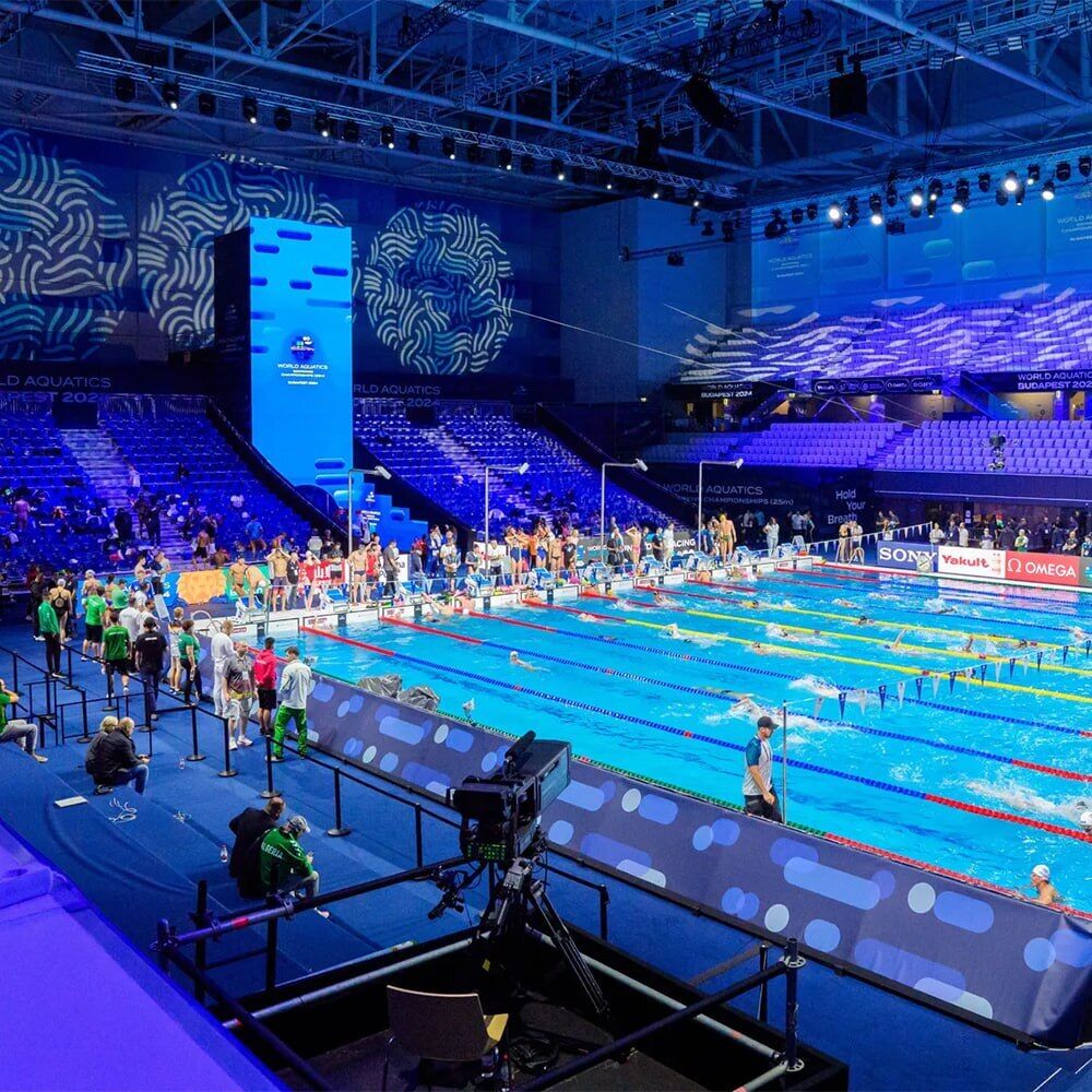 Російські гімн і прапор уперше офіційно повернули в міжнародний спорт. З'явилося відео зі змагань World Aquatics