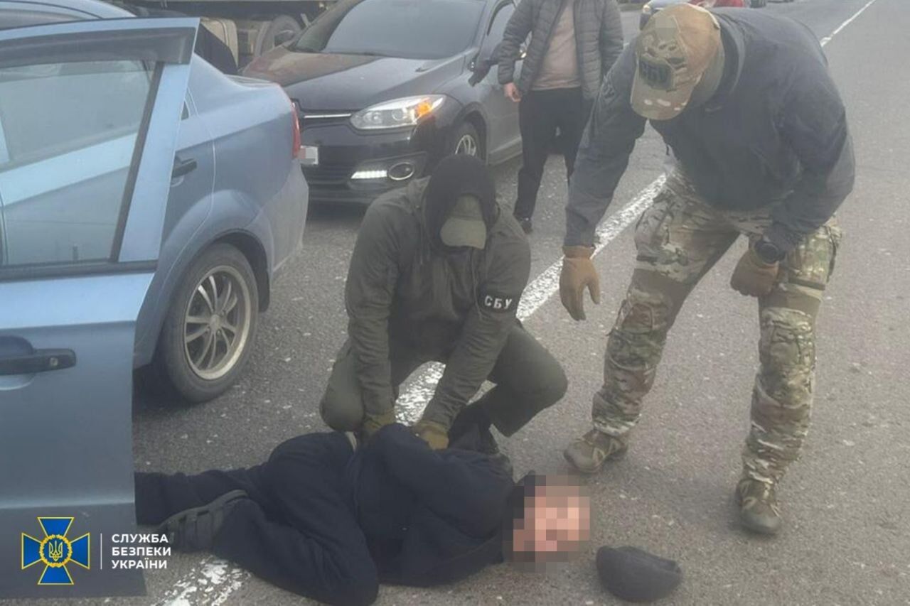 Брали до 20 тыс. долларов: в Украине разоблачили ряд новых схем по уклонению от мобилизации. Фото