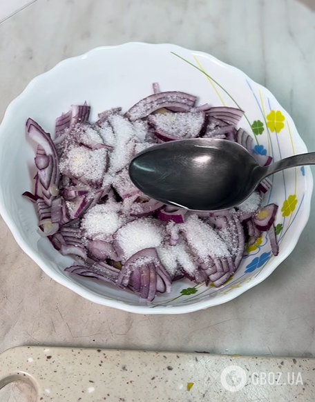 Як смачно замаринувати цибулю до шашлику: найпростіший рецепт