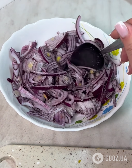 Як смачно замаринувати цибулю до шашлику: найпростіший рецепт