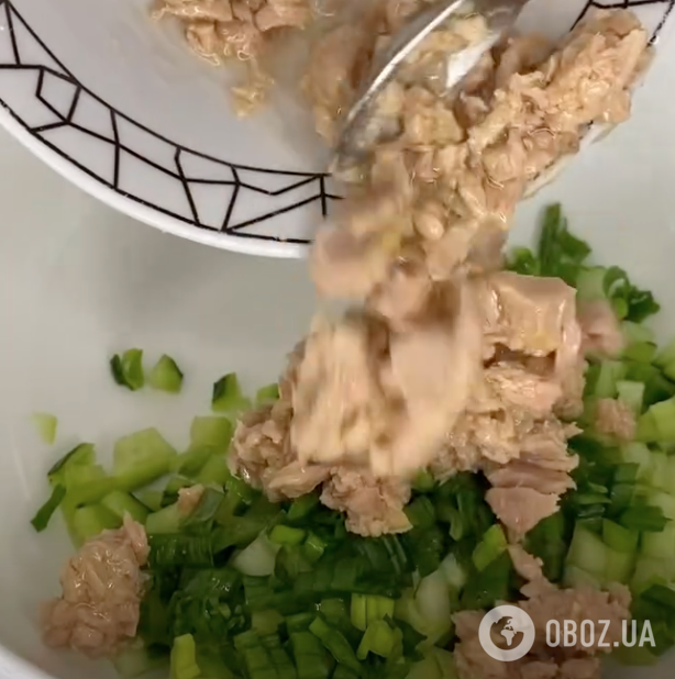 Закусочний рулет із лаваша зі смачною начинкою: рецепт бюджетної закуски для святкового столу