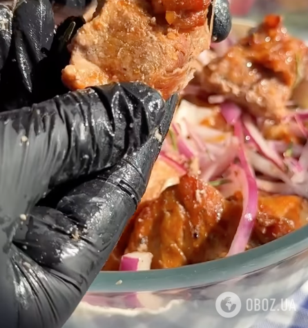 Сочный шашлык из свинины в томатном маринаде: делимся лучшим рецептом