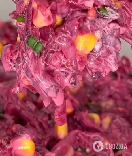 Корисний салат із буряка "Наполеон" за 5 хвилин: рецепт страви на кожен день і для святкового стола