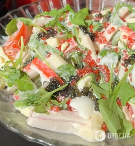 Весняний крабовий салат з оригінальним смаком: ділимося легким рецептом страви для святкового столу