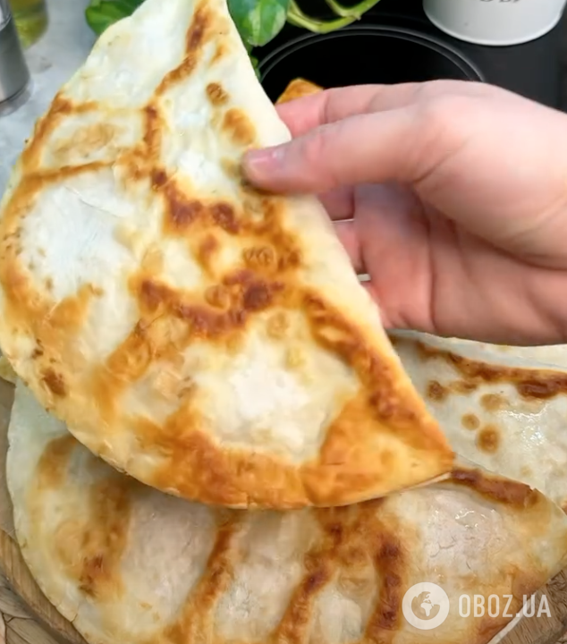 Ленивые чебуреки с мясным фаршем: рецепт сытного блюда для перекуса