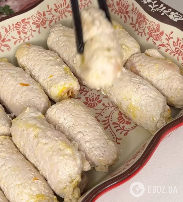 Соковиті м'ясні крученики зі смачною начинкою: ділимося рецептом страви для всієї родини