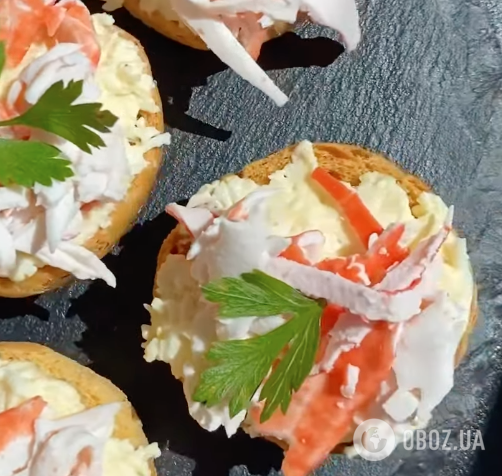 Легка закуска з крабових паличок для святкового столу: ділимося легким рецептом