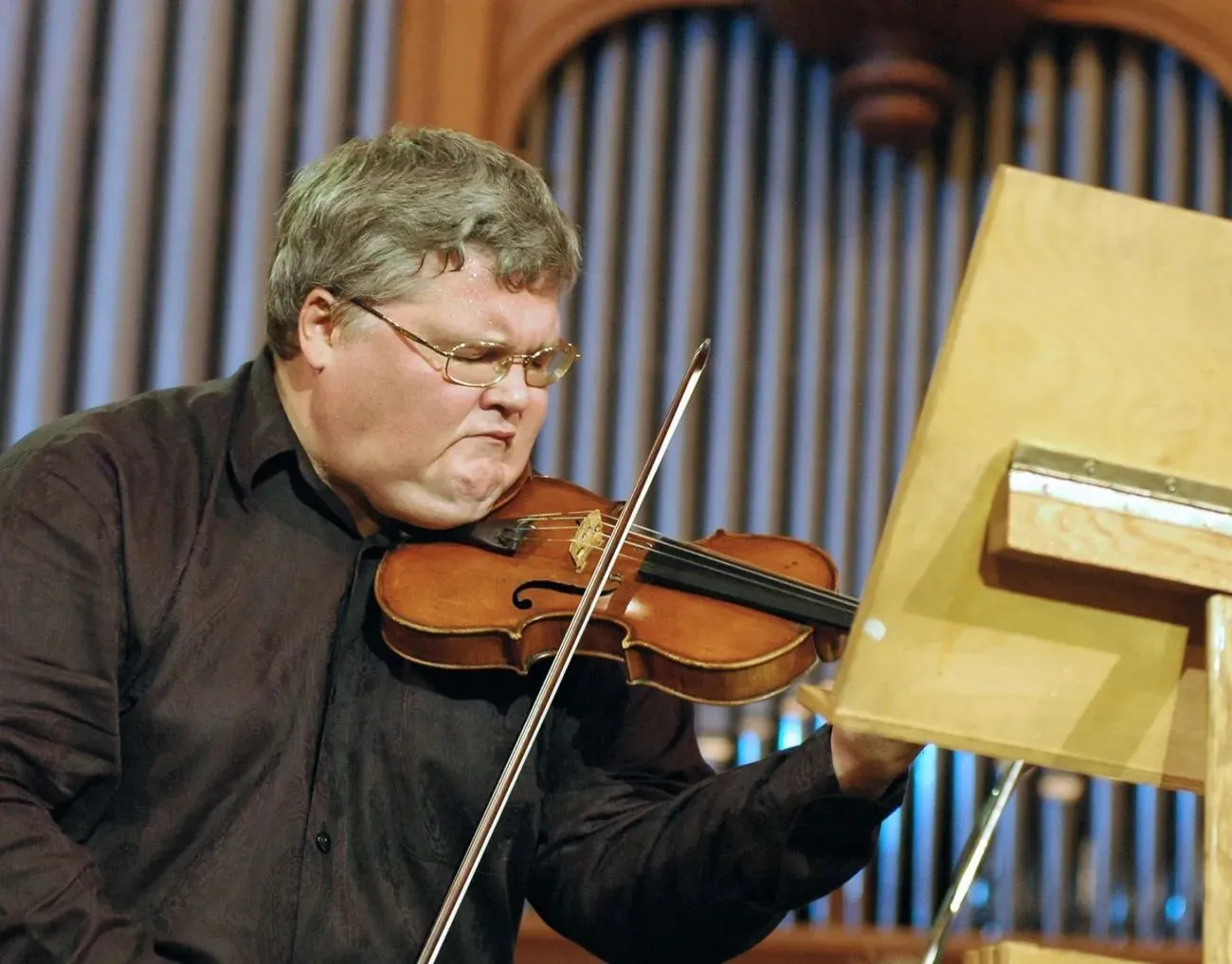 В самолете умер народный артист РФ, который выступал в Киеве и посягал на украинский Крым