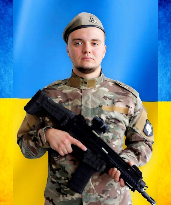 Атакував безпілотник під час евакуації поранених: 23-річний український захисник мріяв про автоспорт і загинув, рятуючи життя