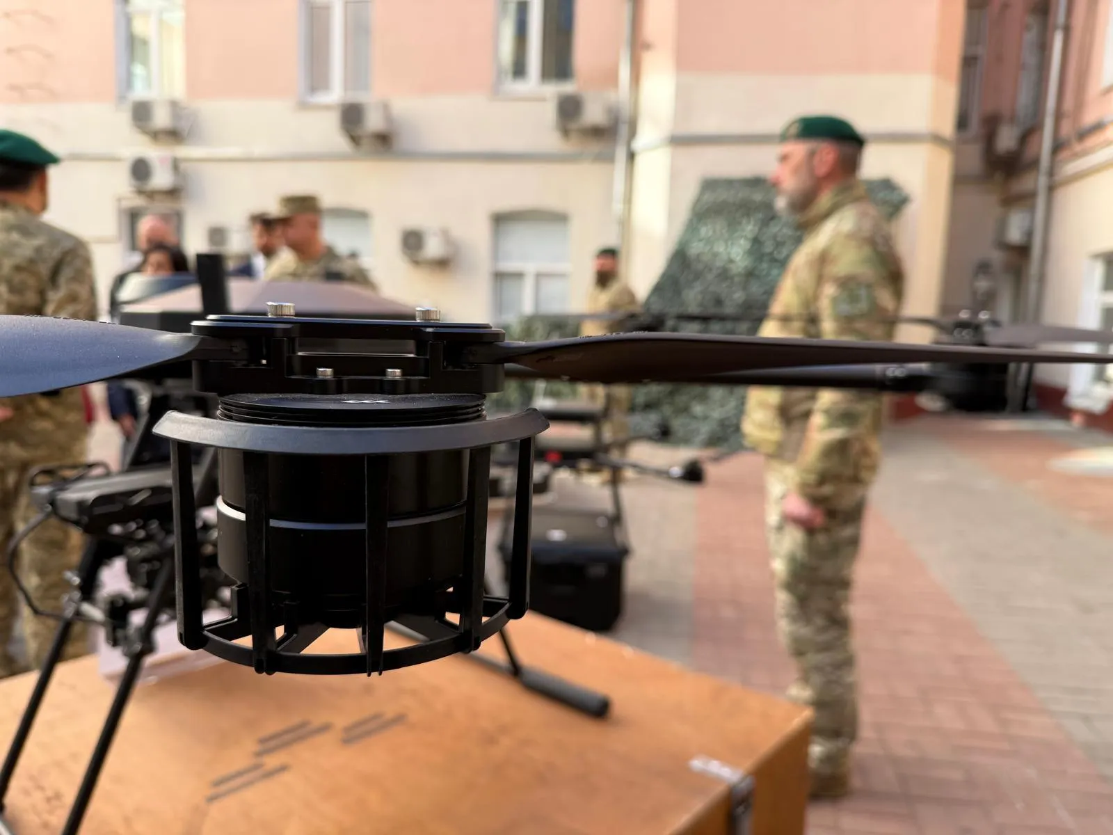 Міністерка оборони Іспанії  прибула з  візитом до Києва. Фото