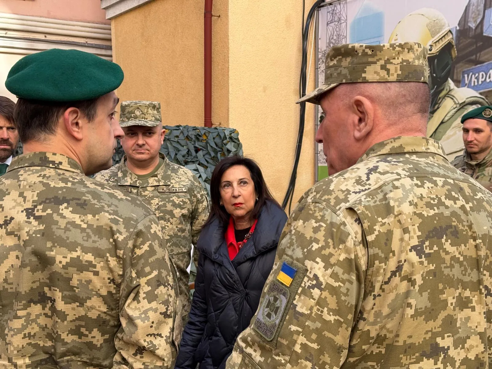 Міністерка оборони Іспанії  прибула з  візитом до Києва. Фото