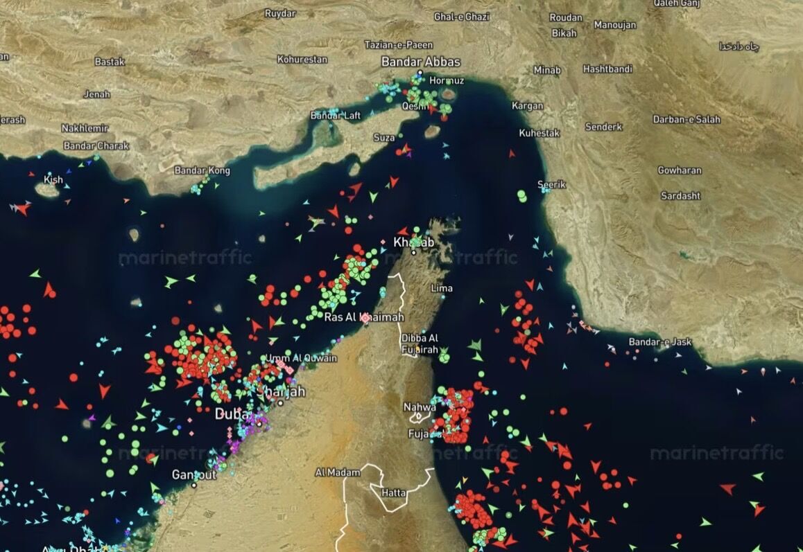Іран заявив про захоплення двох суден в Ормузькій протоці: що відомо
