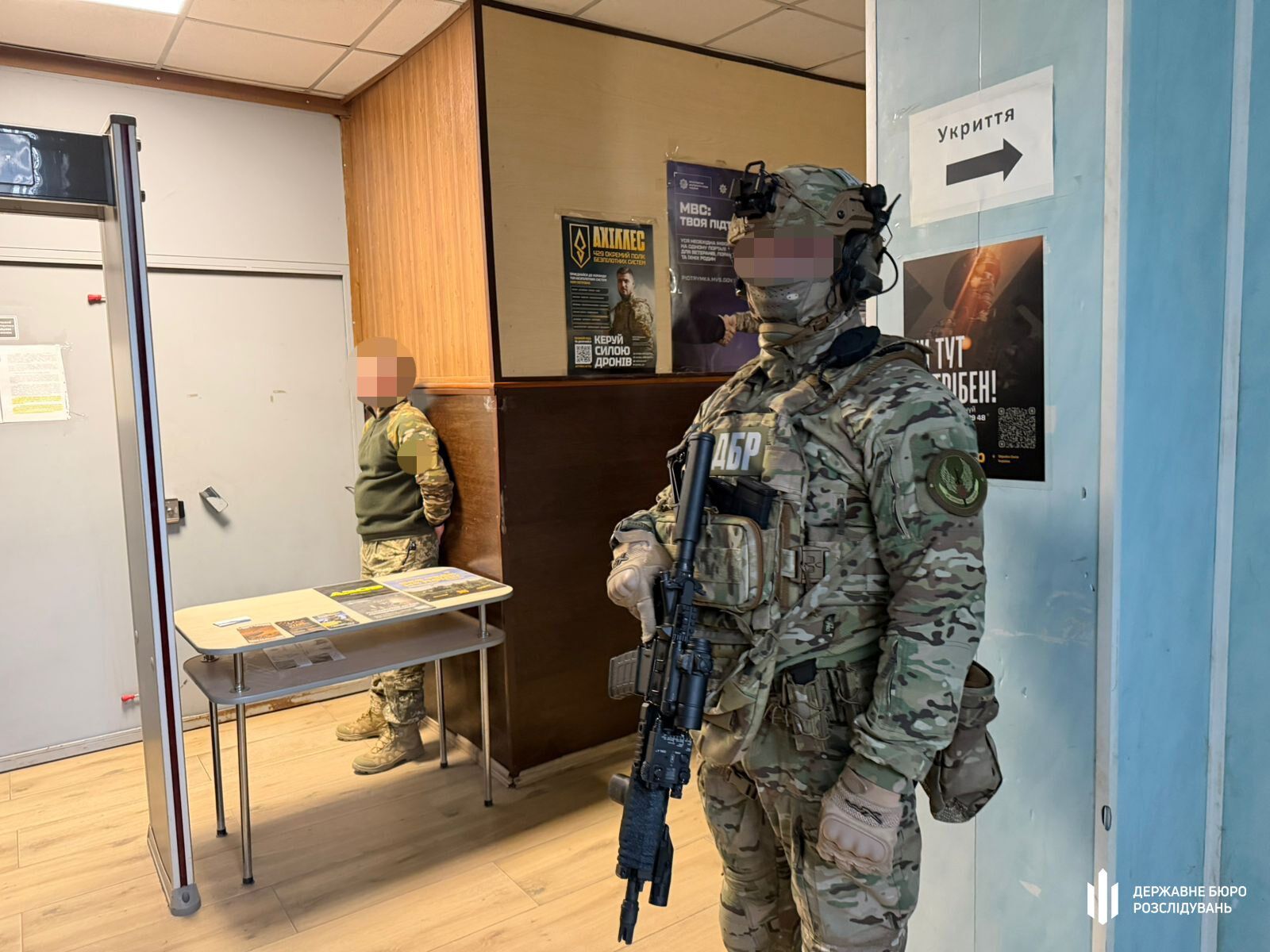 Похищали людей под предлогом "мероприятий оповещения": в Харькове сообщили о подозрении группе военнослужащих одного из ТЦК