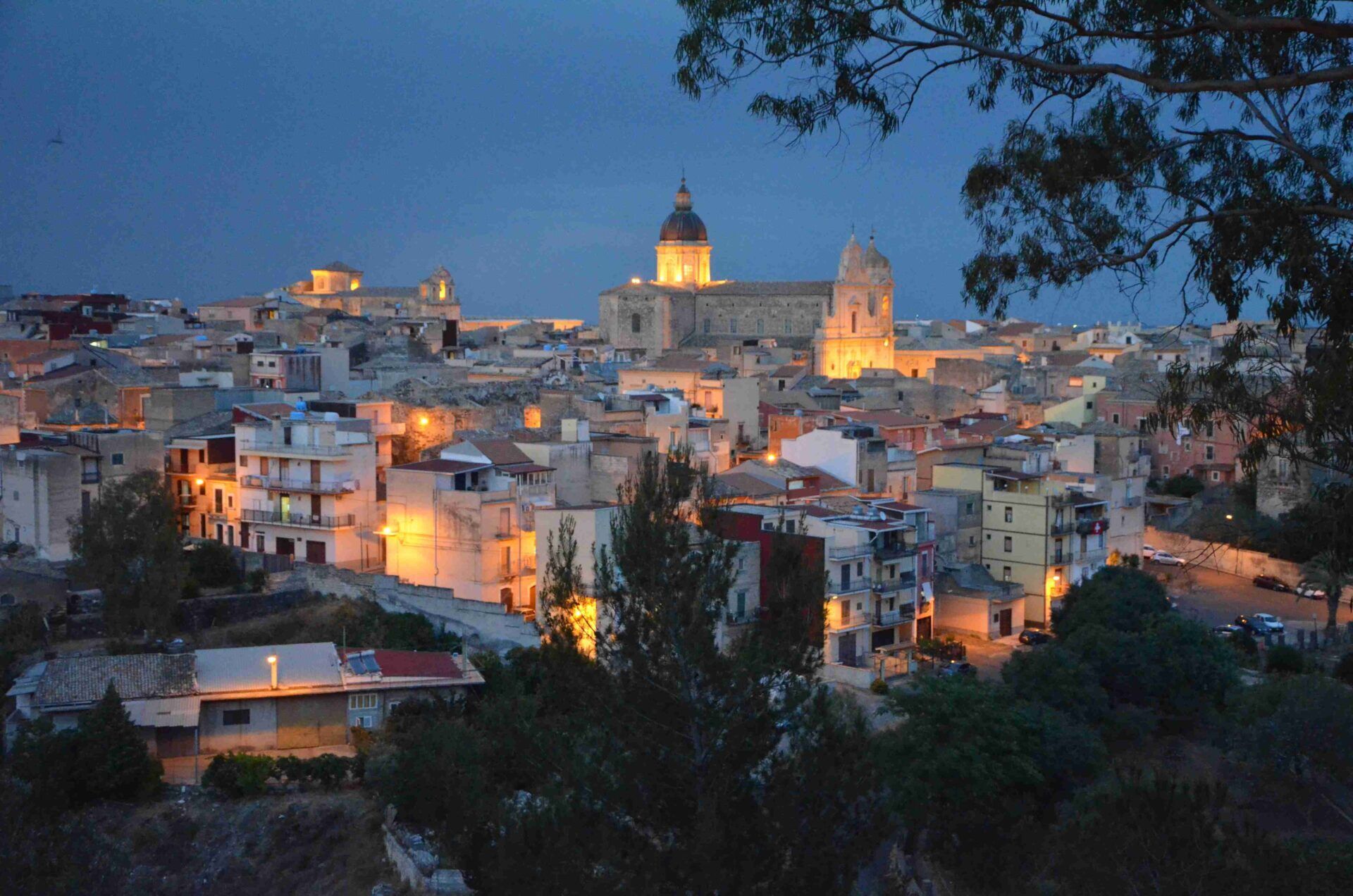 Неймовірна природа і мало людей: туристам порадили найкраще село Італії