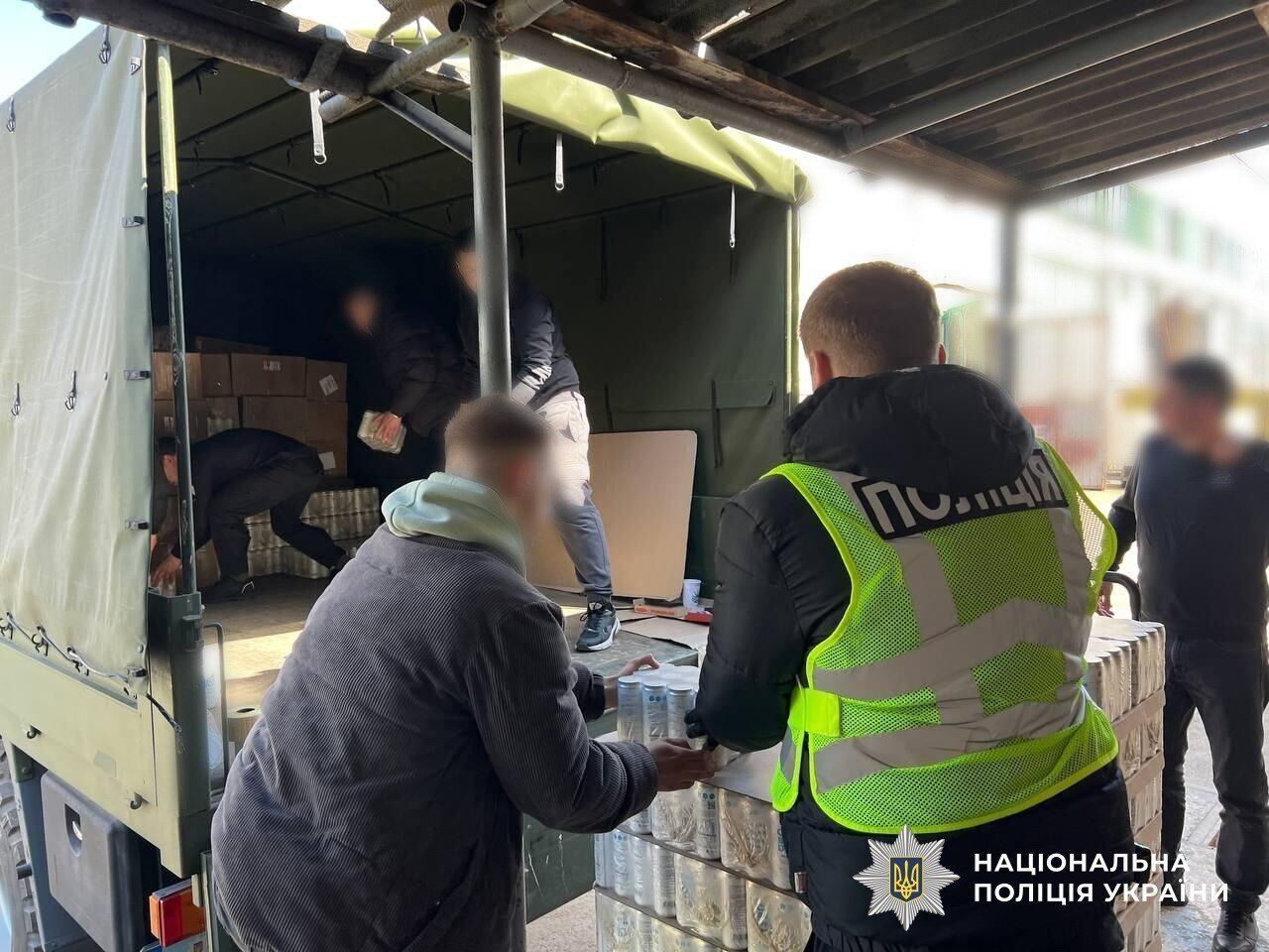 Мережу магазинів U420, яка продавала психотропи, організувала банда на чолі з наркобароном "Мексиканцем": у поліції розкрили гучні деталі