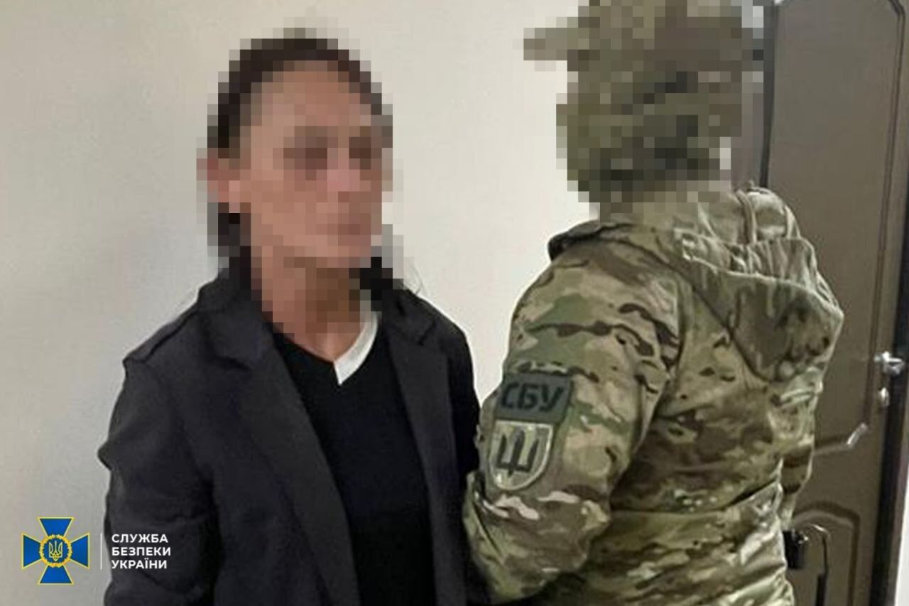 Готувала вбивство українського командира: СБУ затримала агентку ФСБ, яку ворог завербував через проєкт Медведчука. Фото