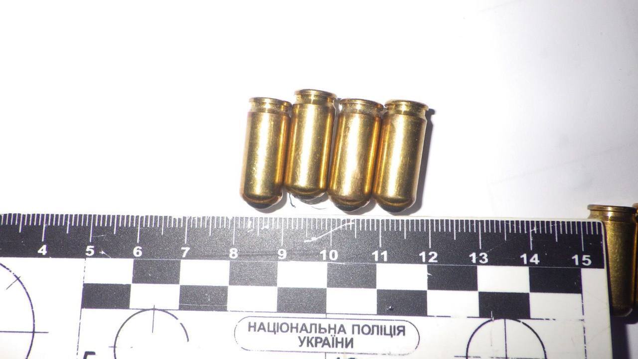 В Киеве конфликт между водителем и пешеходом закончился стрельбой: есть пострадавший. Фото