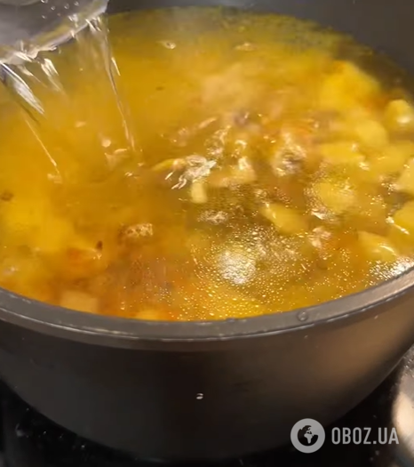 Сирний суп з фрикадельками для обіду: ділимось простим рецептом