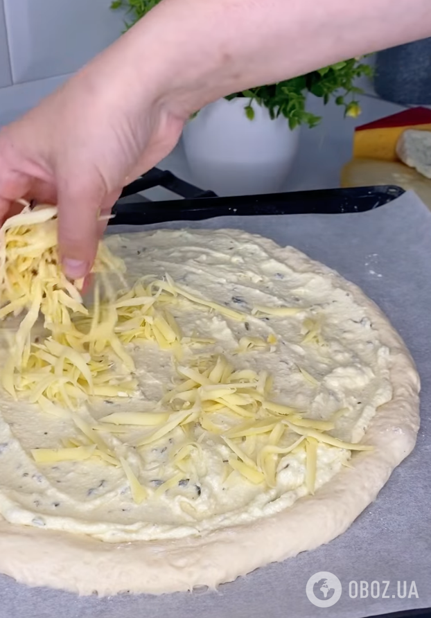 Королевская пицца с сырным соусом: делимся легким рецептом вкусного блюда