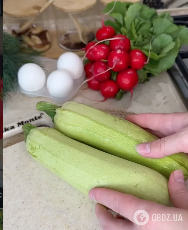 Рулетики з кабачків зі смачною начинкою: рецепт закуски за 10 хвилин