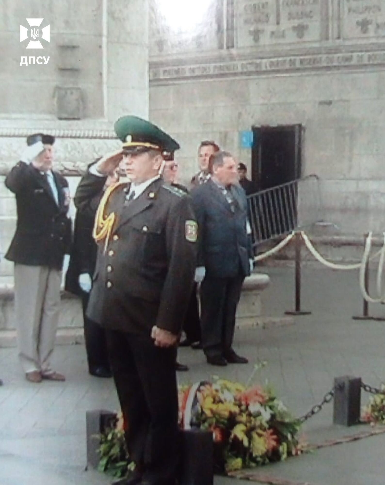 "Без документов, но с мечтой": пограничник из Украины случайно встретил в Париже нелегала, которого ловил четыре раза. Фото