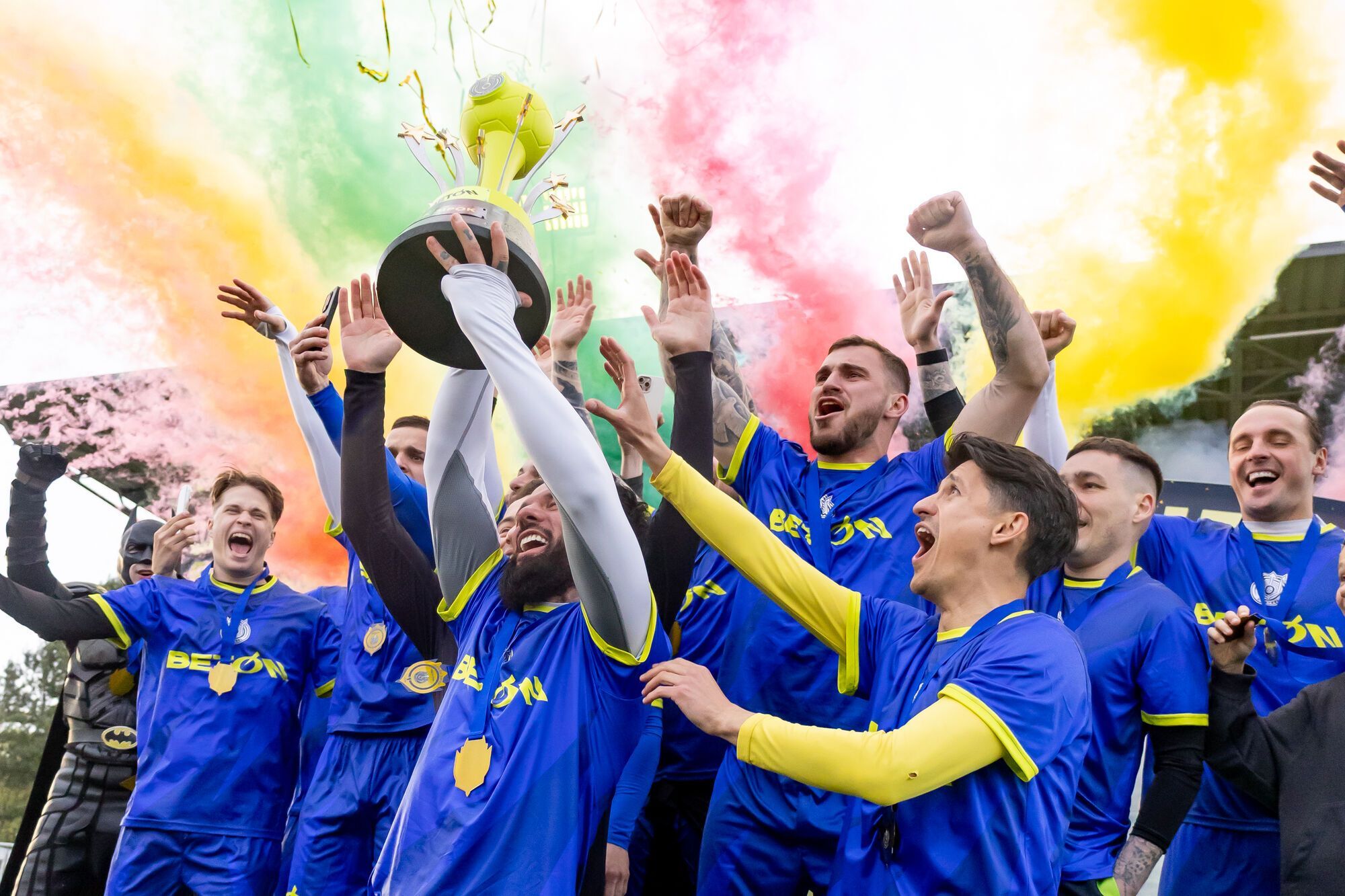 Медиафутбольный бум в Украине: как прошел кубок звезд UA STEEL