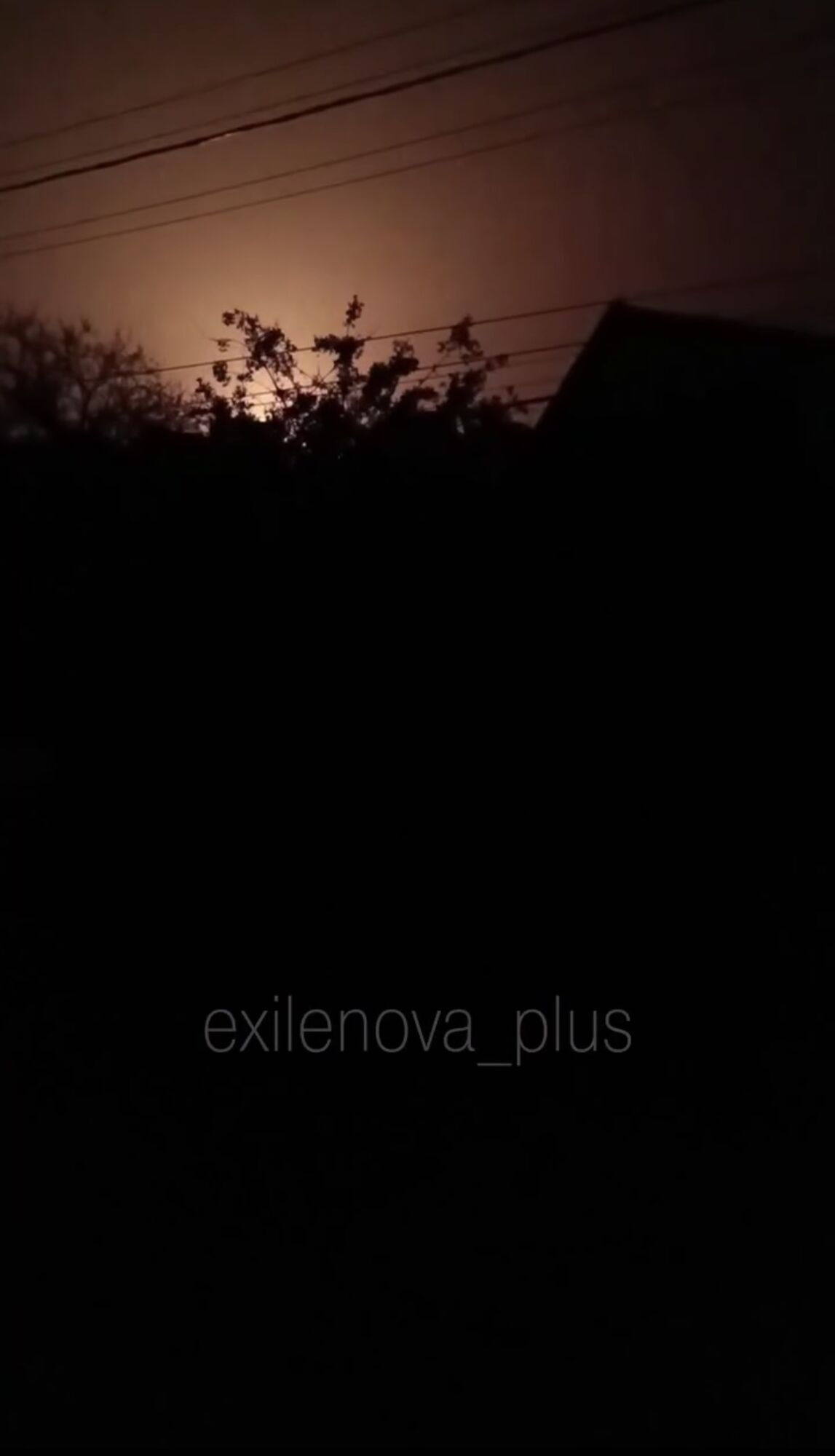 Було видно заграву: в окупованому Криму дрони уразили нафтобазу. Відео