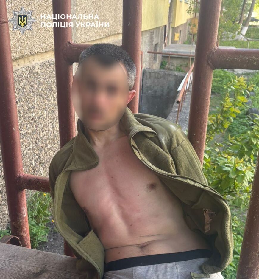 Во Львове произошла стрельба в многоэтажке: на место прибыл спецназ, злоумышленника задержали. Фото и видео