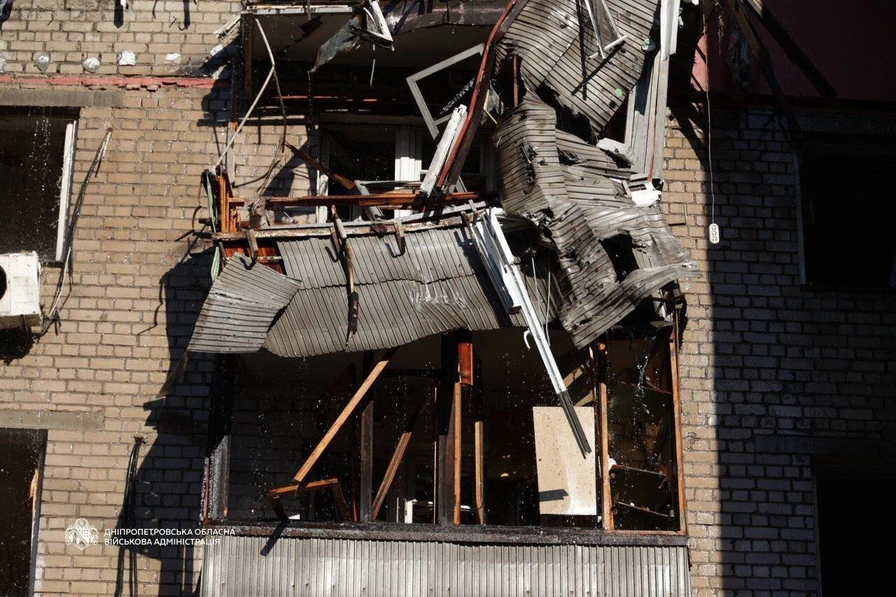 "Був обвал": чоловік, який втратив дружину внаслідок удару РФ по Дніпру, розповів про трагедію. Відео