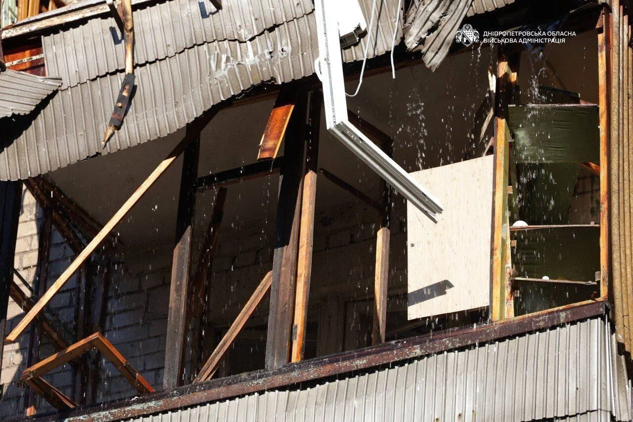 "Був обвал": чоловік, який втратив дружину внаслідок удару РФ по Дніпру, розповів про трагедію. Відео